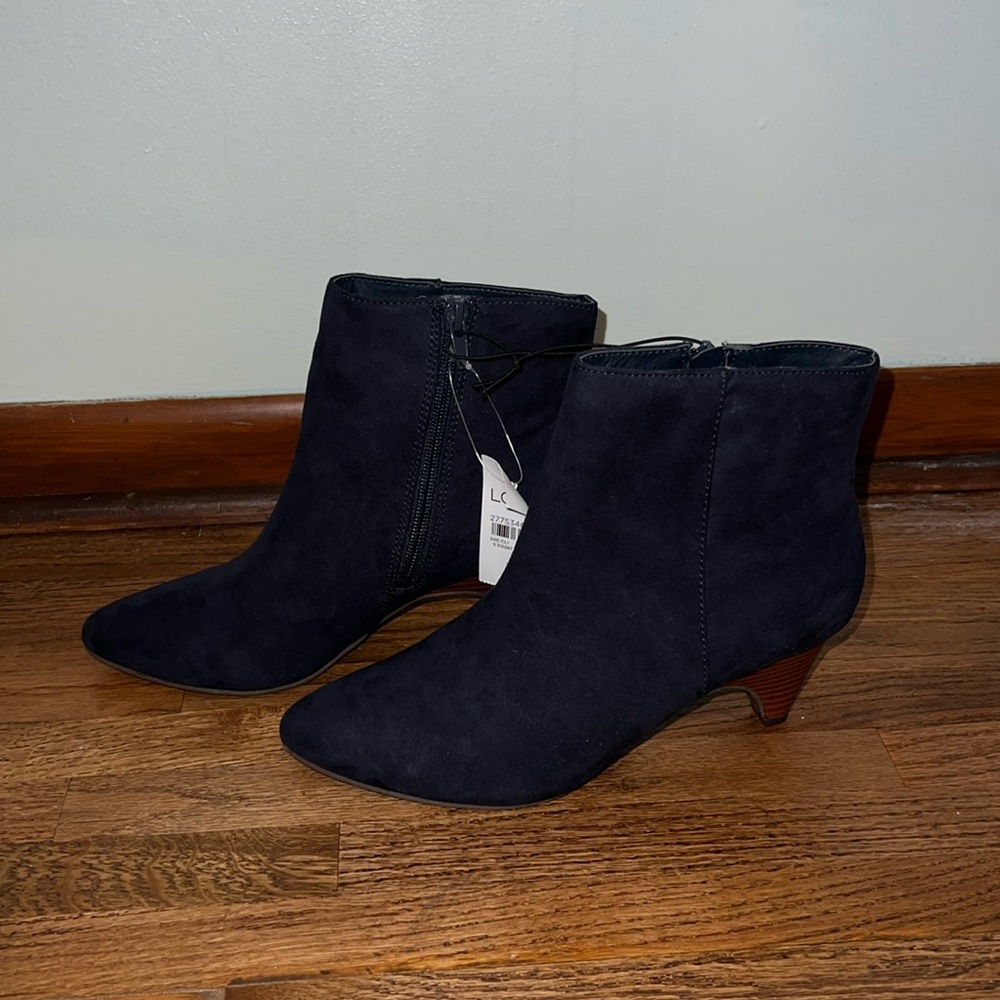 NWT Navy Booties * Loft Outlet * Size 7